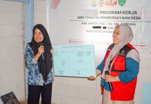 Bekali Perencanaan Usaha, Mahasiswa KKN-T Unhas Sosialisasikan Business Model Canvas di Soreang