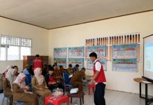 Dorong Promosi UMKM, Mahasiswa KKN Unhas Adakan Pelatihan Desain Grafis Canva